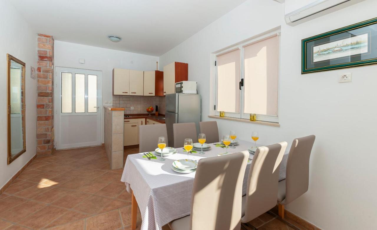 Apartments Jasna Omiš Exteriér fotografie