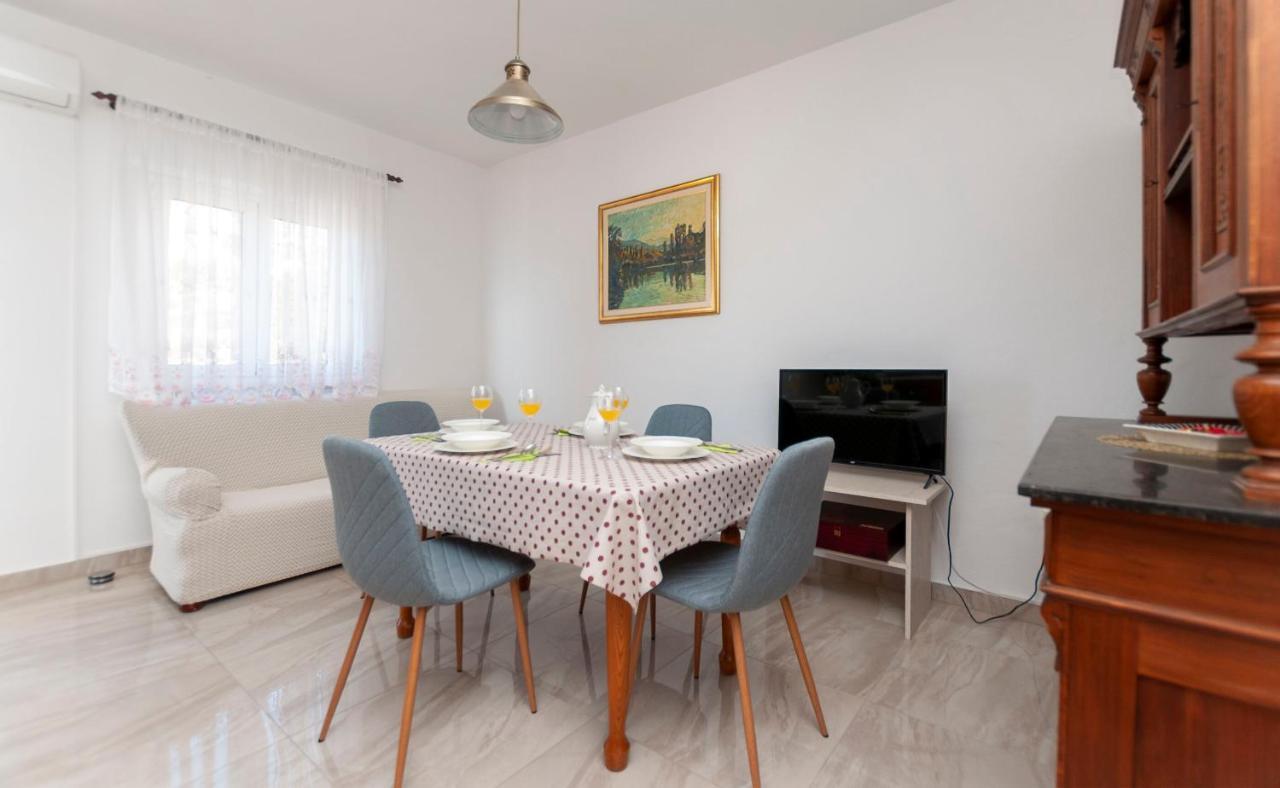 Apartments Jasna Omiš Exteriér fotografie